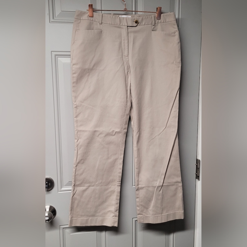 Calvin Klein modern fit sz 10 straight legs, stretch Women's Pants beige